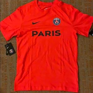 NIKE Paris Saint German Limited Release